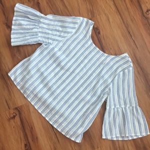 Universal Thread Striped Bell Sleeve Cotton Top L